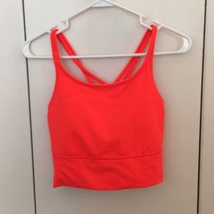 Gap athletic crop with built in bra size M